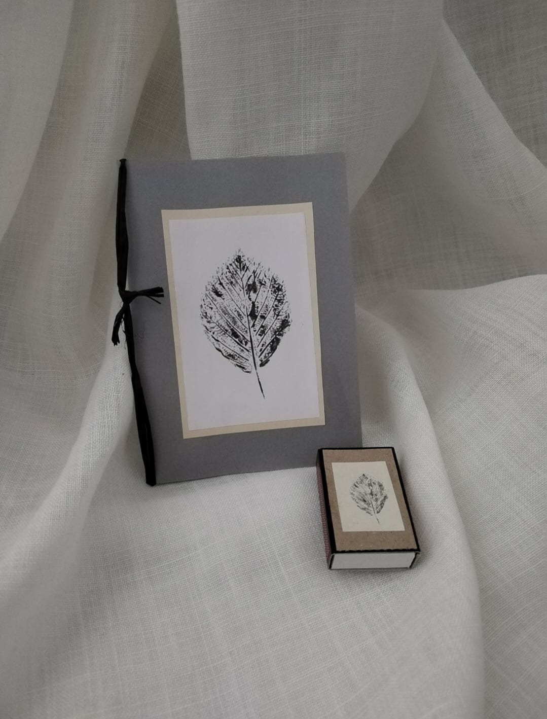 Handmade kortti + tulitikut - Lehti
